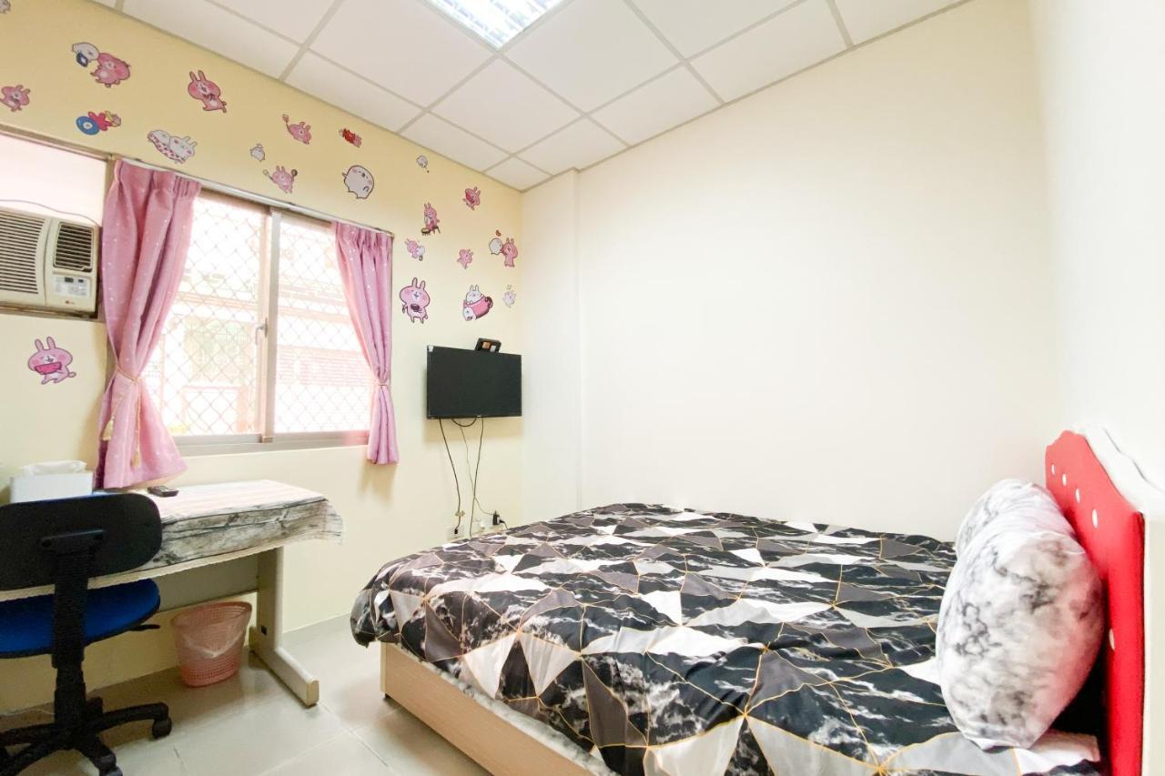 Tainan Da Ren Ju Appartement Buitenkant foto
